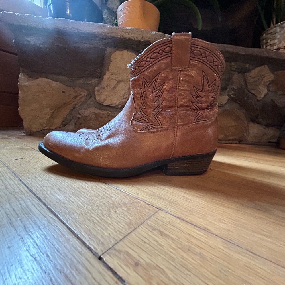 Cowgirl Booties. Rodeo Roper. Size 2 - Picture 3 of 6